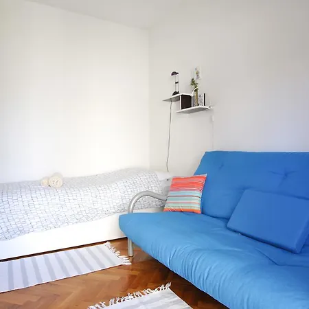 Poolside Paradise - A Hidden Gem In * 스플리트