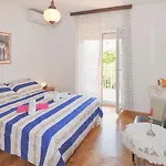 Slow Stay Split - Spacious & Peaceful Apartman *