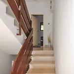 Slow Stay Split - Spacious & Peaceful