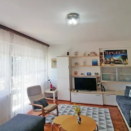 Slow Stay Split - Spacious & Peaceful Apartman Split