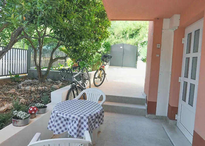 Apartamento Poolside Paradise - A Hidden Gem In *