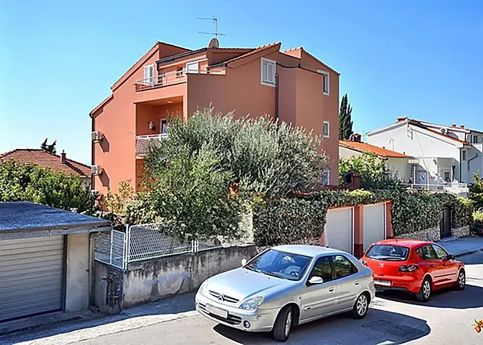 Poolside Paradise - A Hidden Gem In Apartamento
