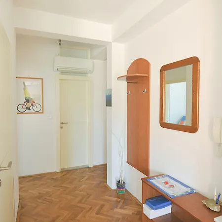 Poolside Paradise - A Hidden Gem In Split * Split