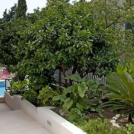Poolside Paradise - A Hidden Gem In Split